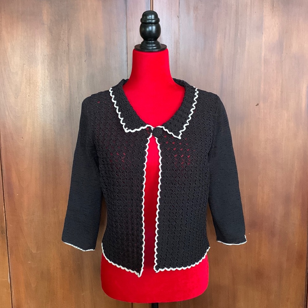 Y2K Retro Black and White Crocheted Sweater S/M